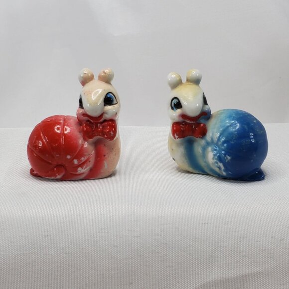 VTG 50's Ceramic Snail Miniature Figurine Red & Blue Bow Tie Kitschy Decor RARE - Picture 9 of 9